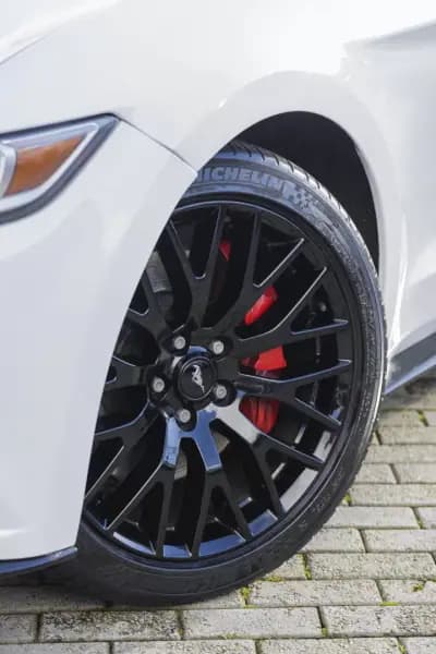 Vendo Ford Mustang 2016 - 30900 EUR, 101230 km - AUTO.MOTO.pt