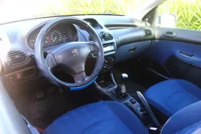 Sell Peugeot 206 2003 - 2750 EUR, 194000 km - AUTO.MOTO.pt