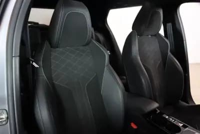 Vendo Peugeot 2008 2021 - 23900 EUR, 30000 km - AUTO.MOTO.pt