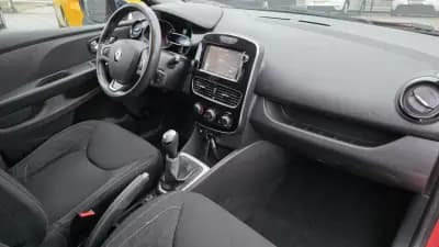 Vendo Renault Clio 2019 - 12990 EUR, 62000 km - AUTO.MOTO.pt