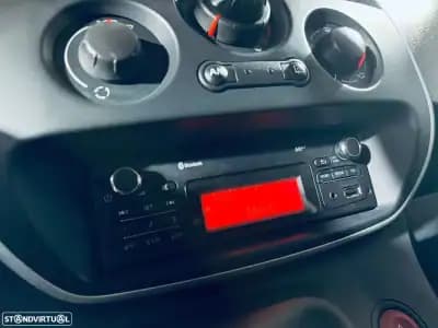 Sell Renault Kangoo 2019 - 9990 EUR, 116502 km - AUTO.MOTO.pt