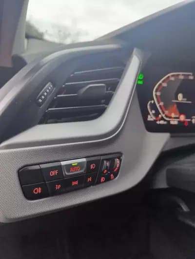 Vendo BMW 116 2020 - 19950 EUR, 132000 km - AUTO.MOTO.pt