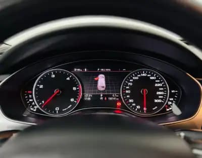 Vendo Audi A6 Avant 2011 - 14950 EUR, 197000 km - AUTO.MOTO.pt