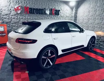 Sell Porsche Macan 2014 - 42990 EUR, 205232 km - AUTO.MOTO.pt