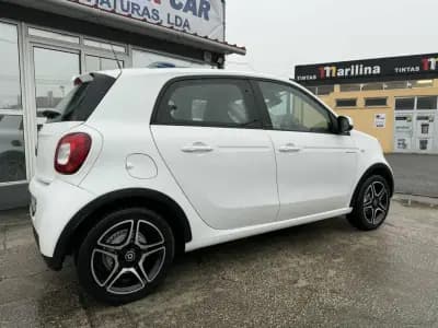Vendo Smart ForFour 2018 - 13890 EUR, 89000 km - AUTO.MOTO.pt