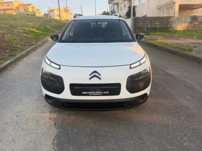 Vendo Citroën C4 Cactus 2015 - 9650 EUR, 151000 km - AUTO.MOTO.pt