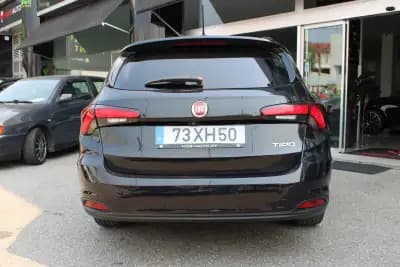 Vendo Fiat Tipo Station Wagon 2019 - 10400 EUR, 162509 km - AUTO.MOTO.pt