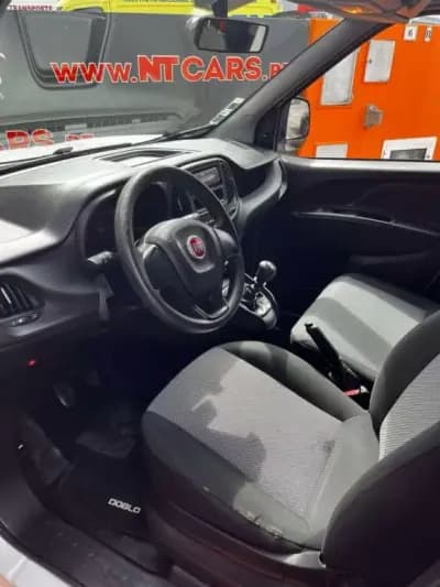 Sell Fiat DOBLO 1.6 D CONTENTOR FRIGORIFICO ( FRIO PARQUE ) 2018 - 13740 EUR, 122500 km - AUTO.MOTO.pt