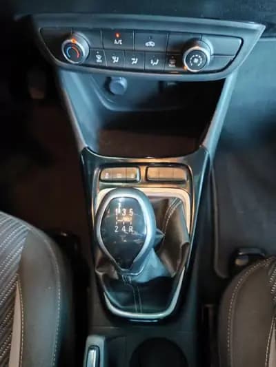 Vendo Opel Crossland X 2019 - 11950 EUR, 65500 km - AUTO.MOTO.pt