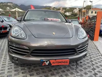Vendo Porsche Cayenne 2011 - 25950 EUR, 237203 km - AUTO.MOTO.pt