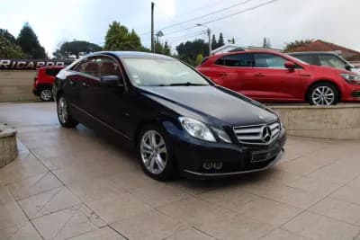Sell Mercedes-Benz E 200 2011 - 15990 EUR, 139900 km - AUTO.MOTO.pt