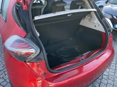 Sell Renault Zoe 2020 - 15250 EUR, 74811 km - AUTO.MOTO.pt