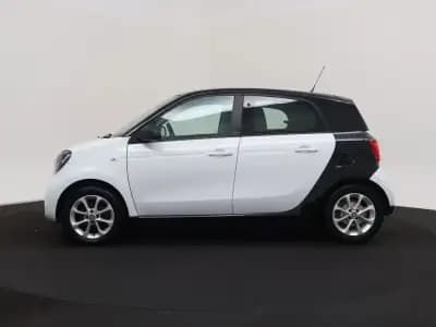 Vendo Smart ForFour 2017 - 11490 EUR, 22359 km - AUTO.MOTO.pt