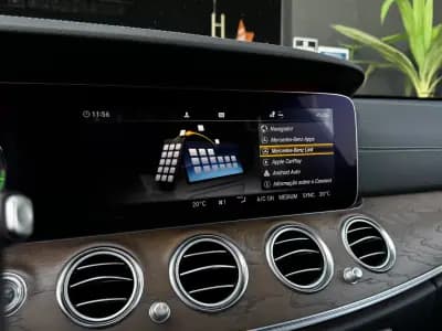 Sell Mercedes-Benz E 300 2019 - 33490 EUR, 105000 km - AUTO.MOTO.pt