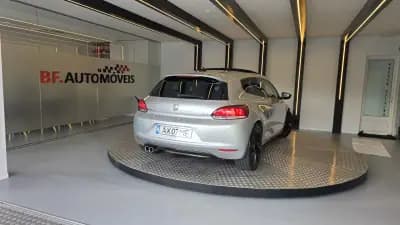 Vendo Volkswagen Scirocco 2010 - 10900 EUR, 289436 km - AUTO.MOTO.pt