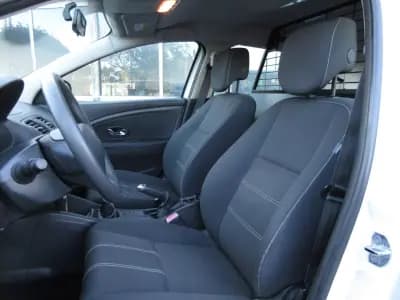 Vendo Renault Mégane 2015 - 8990 EUR, 198000 km - AUTO.MOTO.pt