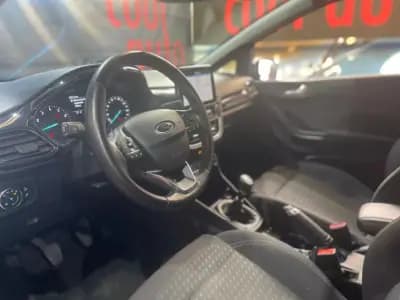 Vendo Ford Fiesta 2021 - 13999 EUR, 80000 km - AUTO.MOTO.pt