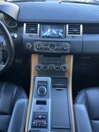 Vendo Land Rover Range Rover Sport 2012 - 28500 EUR, 164300 km - AUTO.MOTO.pt