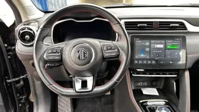 Vendo MG ZS 2022 - 24900 EUR, 43500 km - AUTO.MOTO.pt