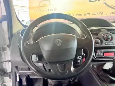 Vendo Renault Kangoo 2019 - 11500 EUR, 161094 km - AUTO.MOTO.pt