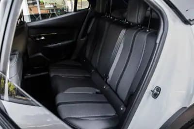 Vendo Peugeot 2008 2021 - 17990 EUR, 74657 km - AUTO.MOTO.pt