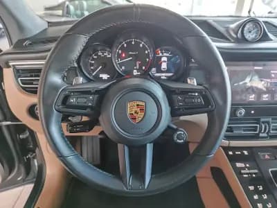 Vendo Porsche Macan 2024 - 88600 EUR, 20700 km - AUTO.MOTO.pt