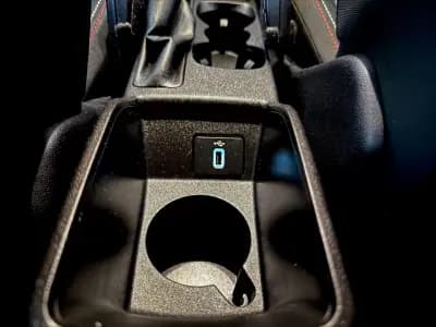 Vendo Ford Fiesta 2018 - 12500 EUR, 146800 km - AUTO.MOTO.pt