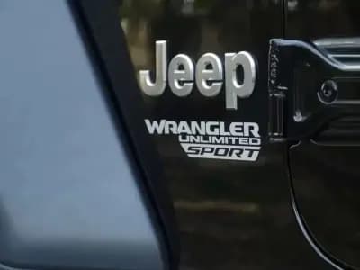 Vendo Jeep Wrangler Unlimited 2019 - 64900 EUR, 48974 km - AUTO.MOTO.pt