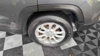 Sell Jeep Compass 2023 - 25000 EUR, 65000 km - AUTO.MOTO.pt