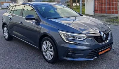 Vendo Renault Mégane 2022 - 14990 EUR, 112100 km - AUTO.MOTO.pt