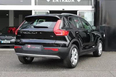 Sell Volvo XC 40 2021 - 24500 EUR, 136304 km - AUTO.MOTO.pt