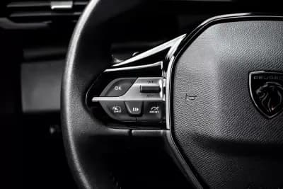 Vendo Peugeot 308 SW 2023 - 21460 EUR, 127430 km - AUTO.MOTO.pt