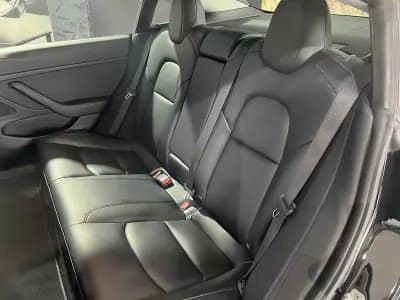 Vendo Tesla Model 3 2020 - 29700 EUR, 64646 km - AUTO.MOTO.pt