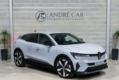 Vendo Renault Mégane E-Tech 2023 - 24450 EUR, 60913 km - AUTO.MOTO.pt