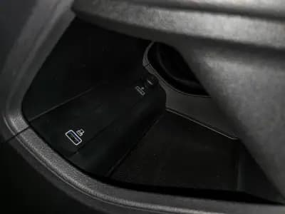 Sell MG ZS 2020 - 19250 EUR, 15000 km - AUTO.MOTO.pt