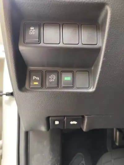 Sell Nissan Qashqai 2014 - 13980 EUR, 212500 km - AUTO.MOTO.pt