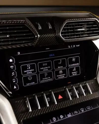 Vendo Lamborghini Urus 2020 - 305000 EUR, 104000 km - AUTO.MOTO.pt