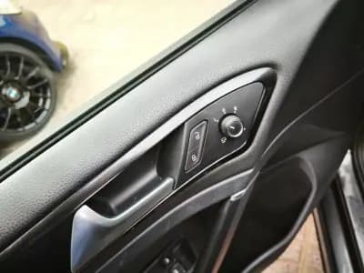 Sell Volkswagen Golf 2014 - 19900 EUR, 160000 km - AUTO.MOTO.pt