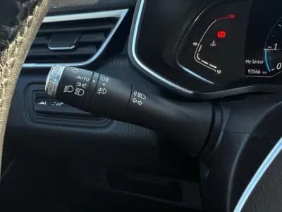 Vendo Renault Clio 2020 - 13480 EUR, 93000 km - AUTO.MOTO.pt