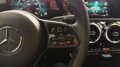 Vendo Mercedes-Benz A 180 2019 - 17990 EUR, 247112 km - AUTO.MOTO.pt