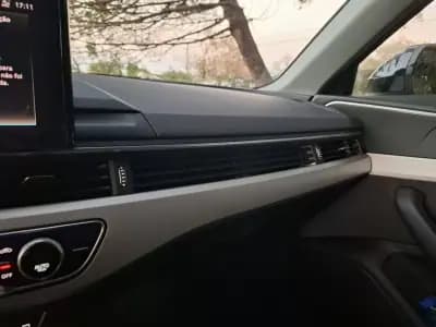 Vendo Audi A4 Avant 2023 - 35900 EUR, 56500 km - AUTO.MOTO.pt