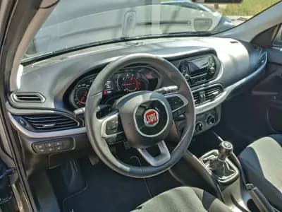 Sell Fiat Tipo 2019 - 14000 EUR, 83000 km - AUTO.MOTO.pt