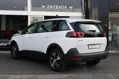Sell Peugeot 5008 2019 - 19990 EUR, 114332 km - AUTO.MOTO.pt