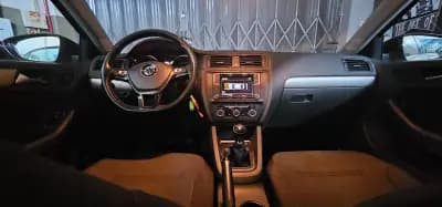 Vendo Volkswagen Jetta 2017 - 8990 EUR, 260000 km - AUTO.MOTO.pt