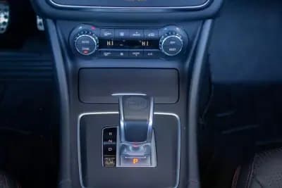 Vendo Mercedes-Benz GLA 45 AMG 2015 - 34900 EUR, 49200 km - AUTO.MOTO.pt