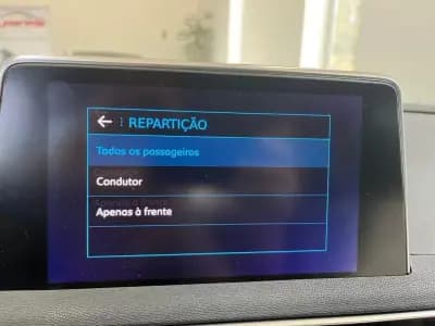 Vendo Peugeot 5008 2017 - 22500 EUR, 161123 km - AUTO.MOTO.pt