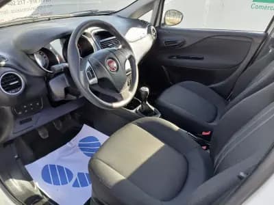 Vendo Fiat Punto 2016 - 7250 EUR, 113705 km - AUTO.MOTO.pt