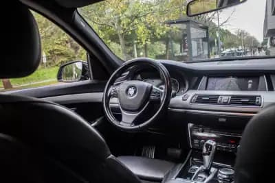 Vendo BMW 520 Gran Turismo 2015 - 19990 EUR, 183123 km - AUTO.MOTO.pt