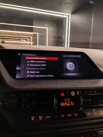 Vendo BMW 118 2021 - 22750 EUR, 111912 km - AUTO.MOTO.pt