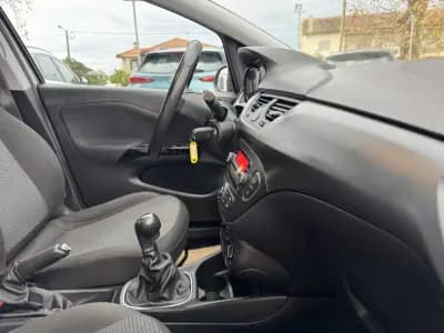 Vendo Opel Corsa 2017 - 9500 EUR, 121000 km - AUTO.MOTO.pt